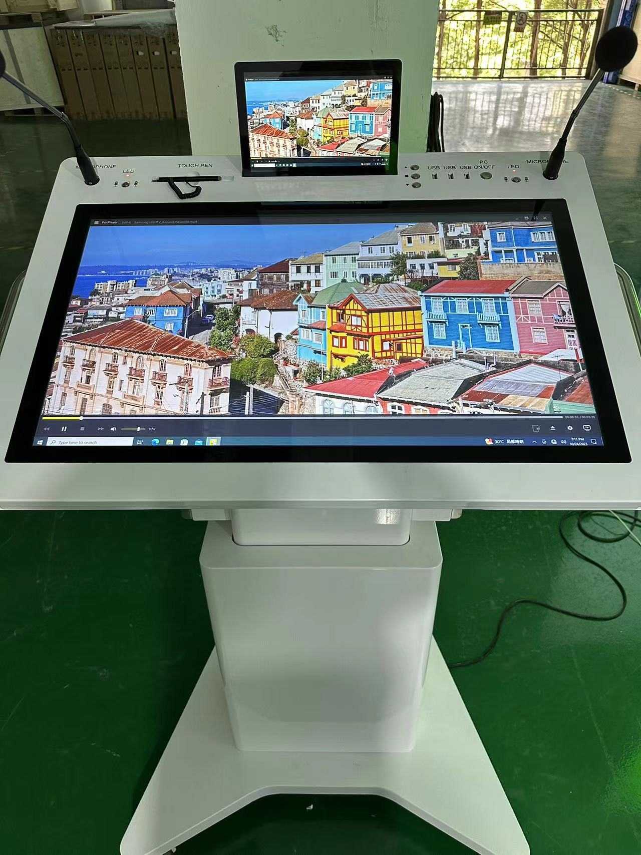 32 '' Interactive LCD Lestern Smart Double Screen Podium