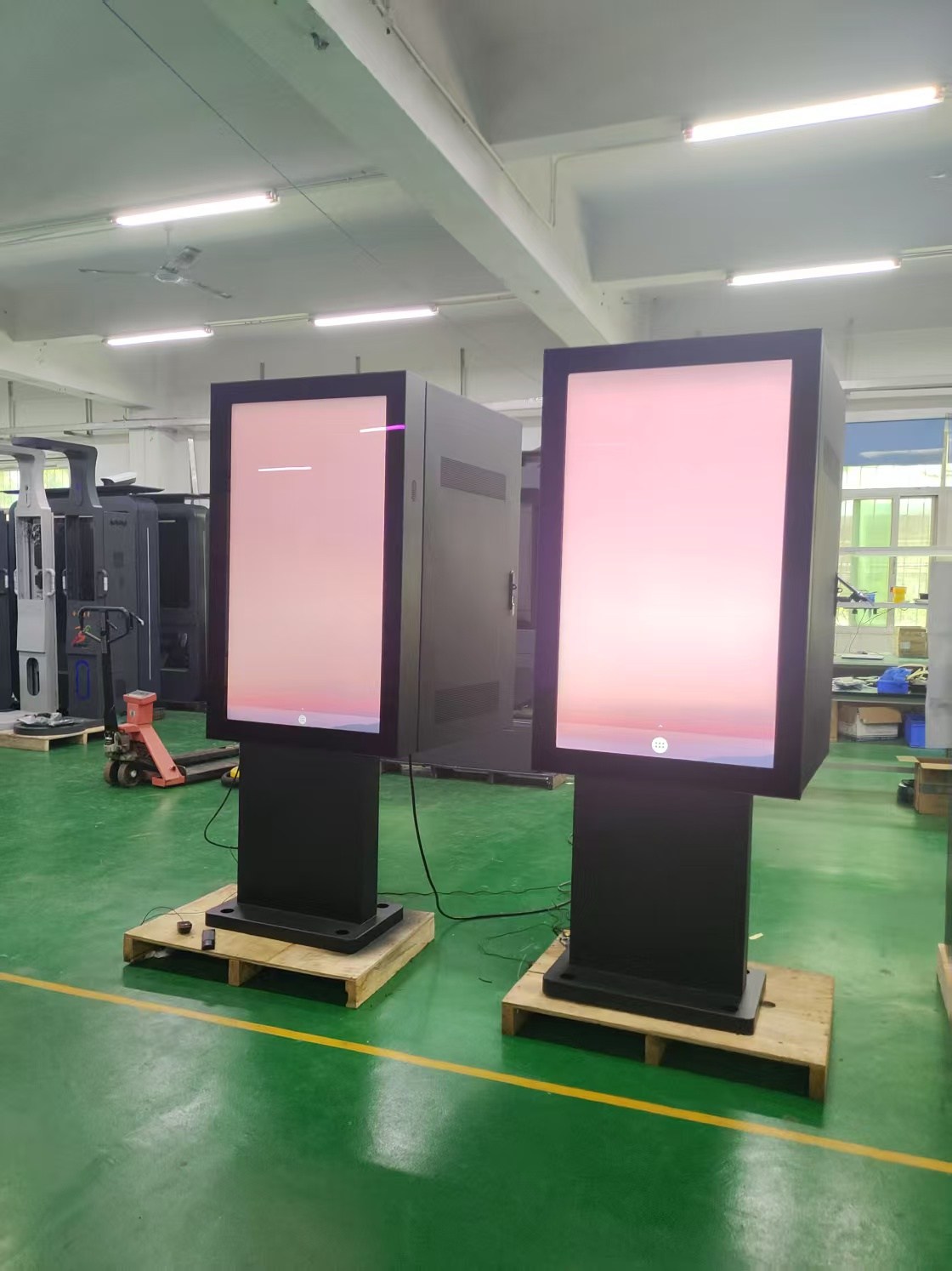 4K 43inch Outdoor Kiosk Video Player IP66 Waterdicht